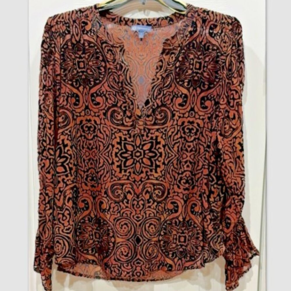 "Democracy" Band V-Neck Velvet Velour Blouse. Size 1X. New.
